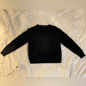 Dark blue sweater! Good brand!